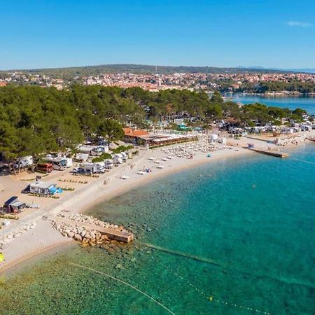 Deluxe New Apartments - Few Steps From The Beach - Luxury Holiday With Style - By Traveler Tourist Agency Krk Krk Town Exteriér fotografie