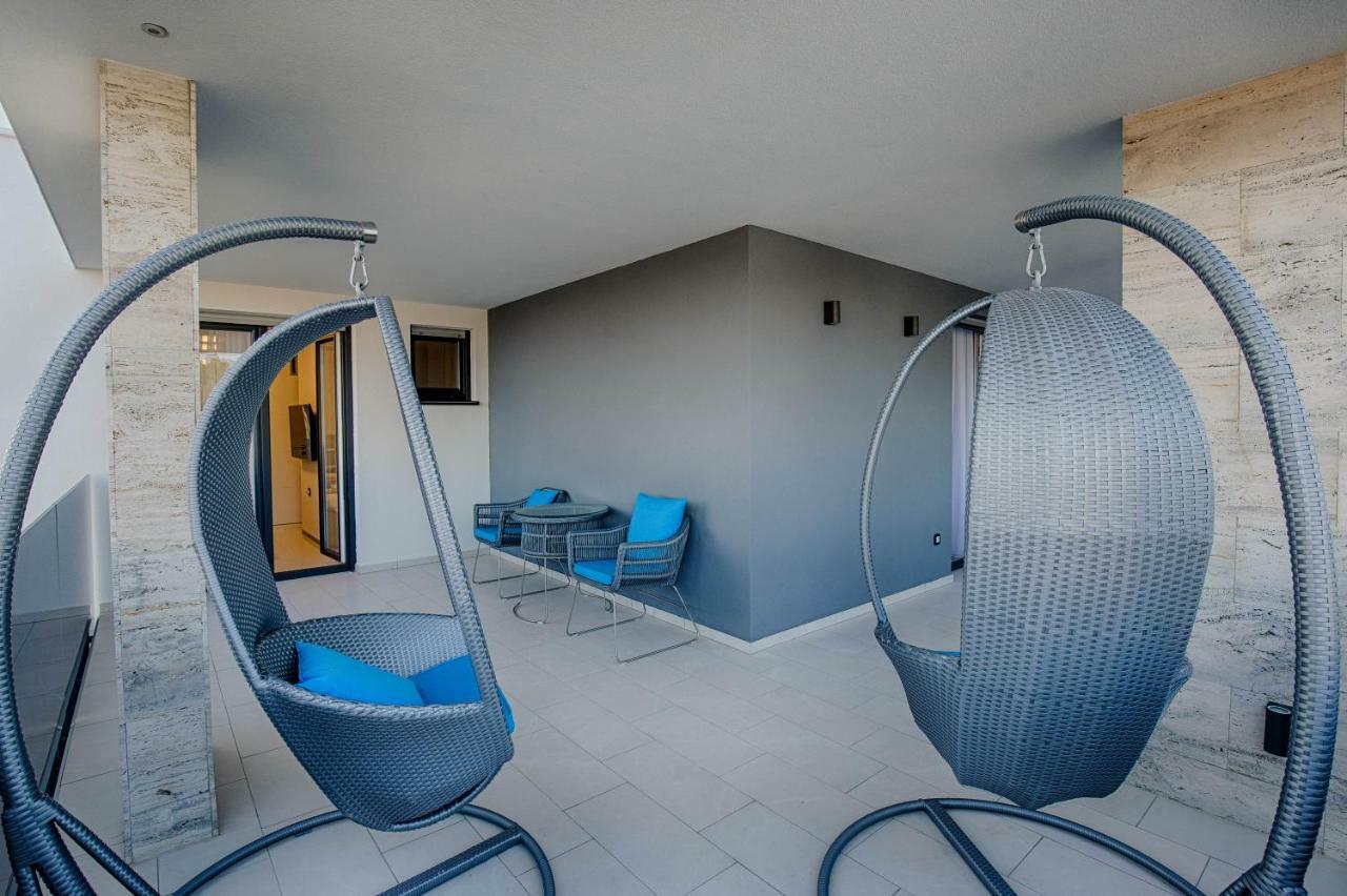 Deluxe New Apartments - Few Steps From The Beach - Luxury Holiday With Style - By Traveler Tourist Agency Krk Krk Town Exteriér fotografie