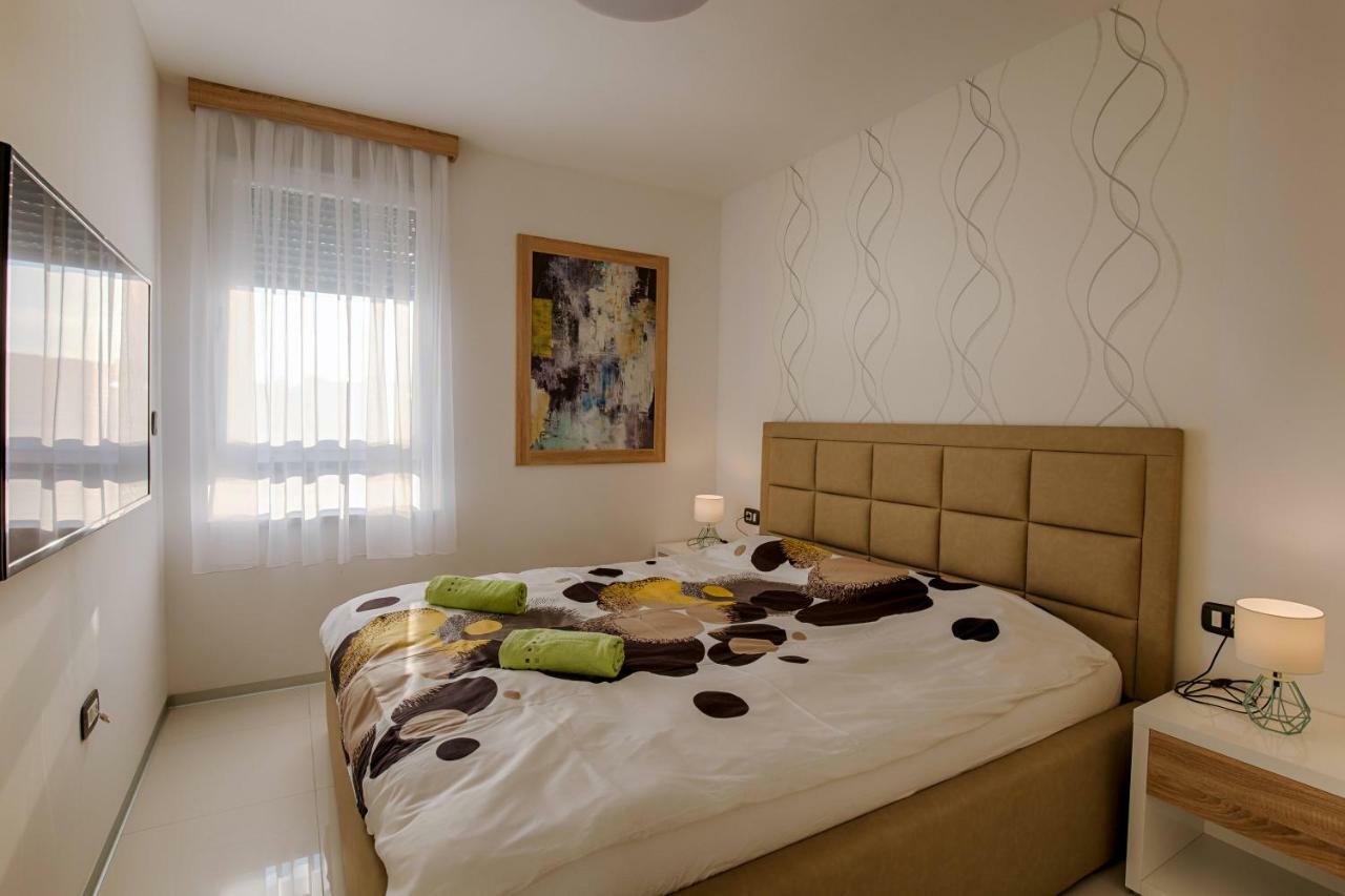 Deluxe New Apartments - Few Steps From The Beach - Luxury Holiday With Style - By Traveler Tourist Agency Krk Krk Town Exteriér fotografie
