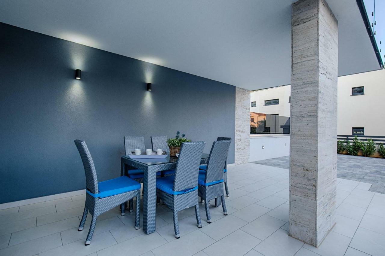 Deluxe New Apartments - Few Steps From The Beach - Luxury Holiday With Style - By Traveler Tourist Agency Krk Krk Town Exteriér fotografie