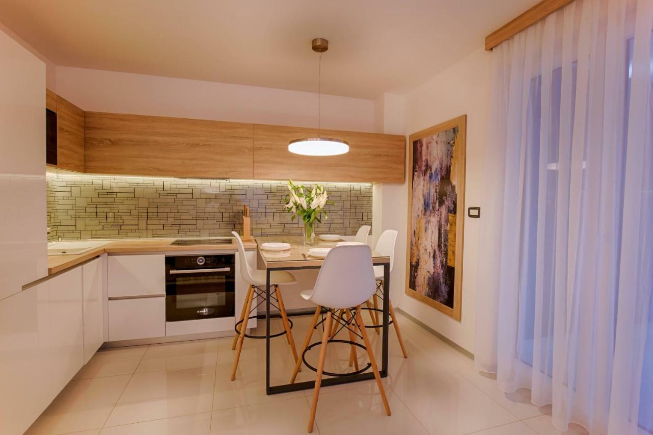 Deluxe New Apartments - Few Steps From The Beach - Luxury Holiday With Style - By Traveler Tourist Agency Krk Krk Town Exteriér fotografie