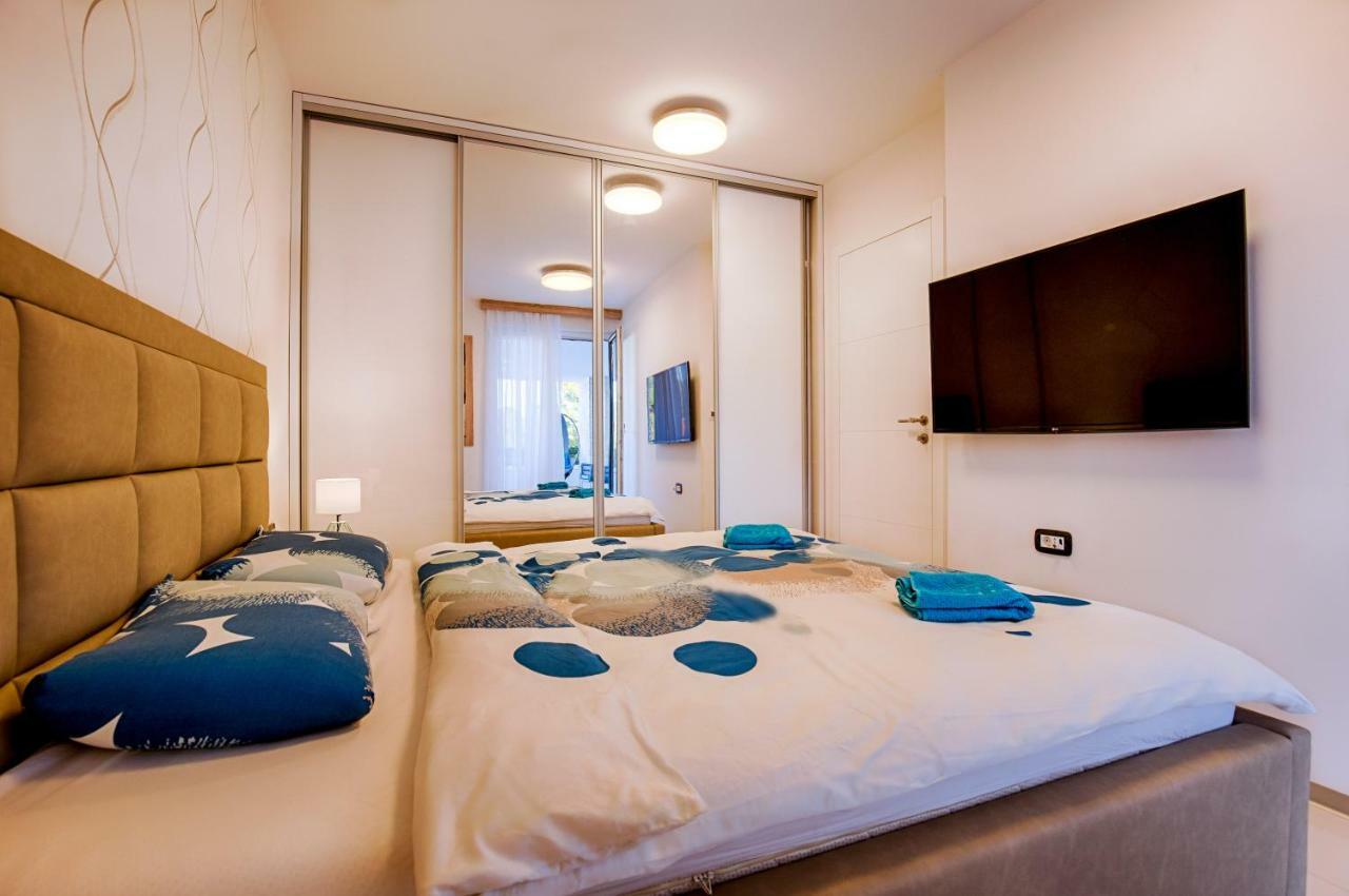 Deluxe New Apartments - Few Steps From The Beach - Luxury Holiday With Style - By Traveler Tourist Agency Krk Krk Town Exteriér fotografie
