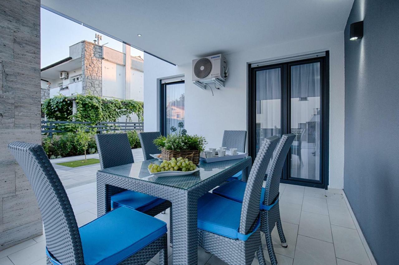 Deluxe New Apartments - Few Steps From The Beach - Luxury Holiday With Style - By Traveler Tourist Agency Krk Krk Town Exteriér fotografie